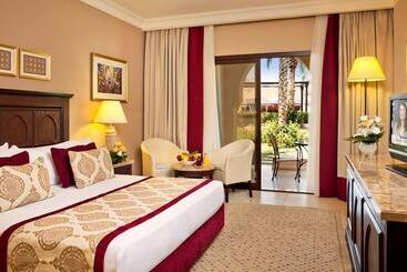 هتل Miramar Al Aqah Beach Resort