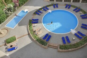 Hotel Sol Y Mar Ivory Suites