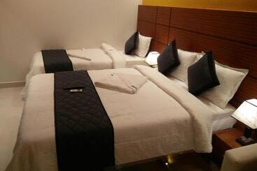 هتل Spark Residency