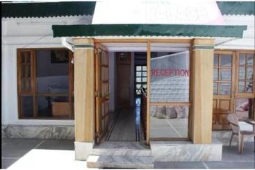 Отель Pleasant Stay Near Library