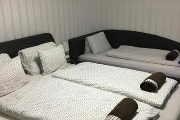 پانسیون Varkerulet Apartman