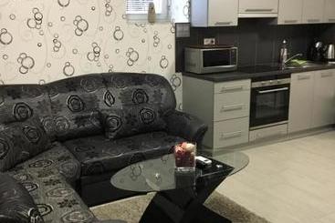 پانسیون Varkerulet Apartman