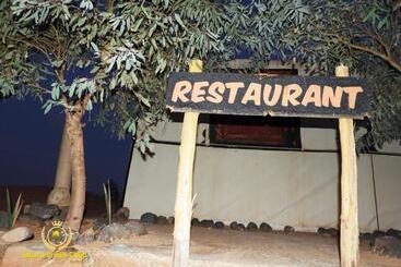 Pensão Room In Lodge Sleep In Luxury Tent In Desert
