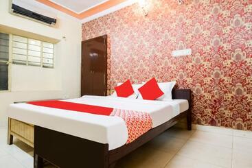 Collection O Hotel Rajwada Palace