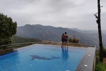 Resort The Alpine