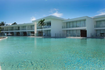 هتل Pool Resort Port Douglas