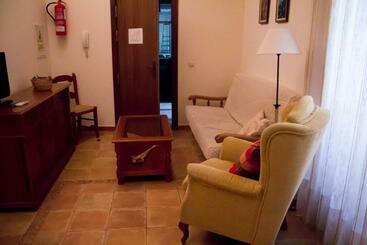 La Casa De Las Titas