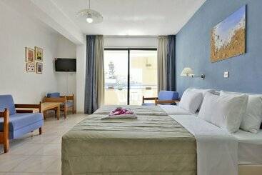 هتل آپارتمان Napa Prince Hotel Apts