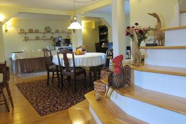 هاستل Auld Farm Inn B&b