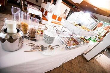 בית מלון כפרי Traumvogel