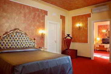 Semiramide Palace - Castellana Grotte
