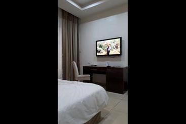 پانسیون Room In Lodge   Full Moon Hotel Owerri