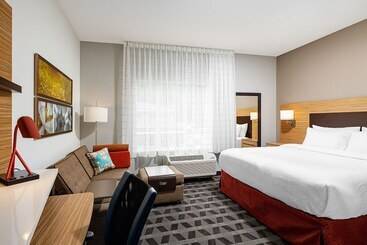 هتل Towneplace Suites By Marriott Ironton
