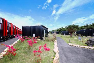 هتل R9 The Yard Miyakojima