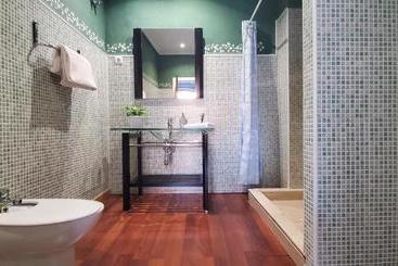 هتل Hostal Martes Cáceres Plaza Mayor   Tercer Piso Sin Ascensor
