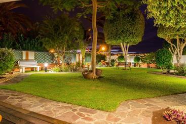 هتل Siesta Suites