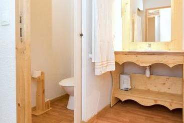 Le Hameau D Orelle Spa & Piscine  Appartments E