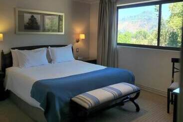 هتل آپارتمان Los Espanoles Plus