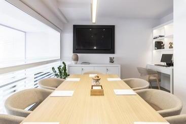 هتل Gallery Suites & Residences