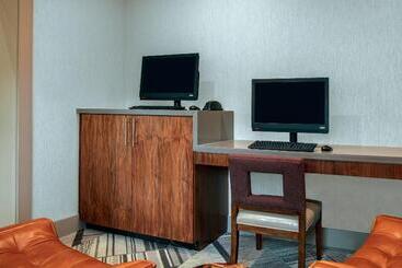 هتل Four Points By Sheraton Fort Lauderdale Airport  Dania Beach