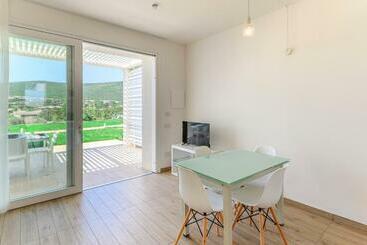 Capo Falcone Beach Charming Apartments Stintino