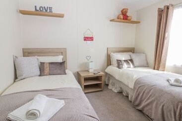 ホテル Superb Detached Lodge Located On Skipsea Sands