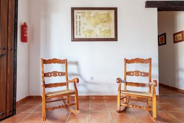 Andalusian Villa With Private Pool And Tennis Court Located 30 Km From Cordoba