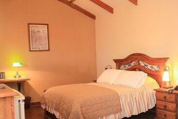 مسافرخانه Boutique La Posada