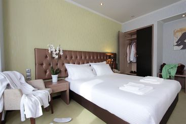 هتل Athens Lotus
