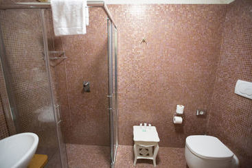 هتل Lubra Casa Relax