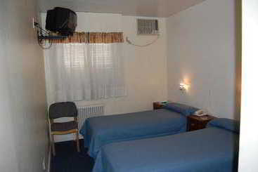 هتل Puerta Del Sol