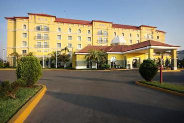 هتل Quality Inn Nuevo Laredo
