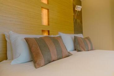 ホテル Rayentray Grand