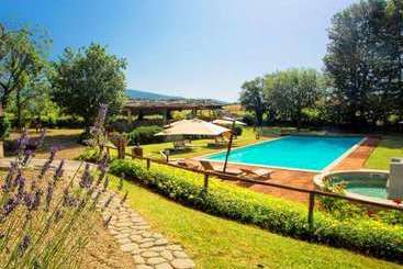Colours And Scents From Tuscany Await You In This Wonderful Property