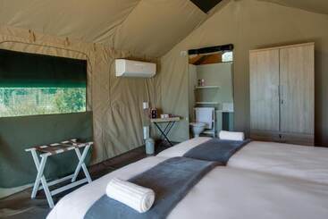 مبيت وإفطار Explorers Little Mongena Tented Camp