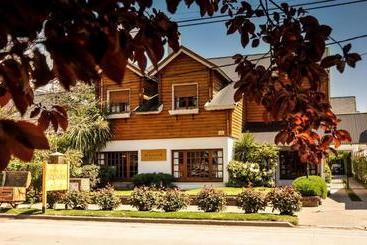 هتل Hosteria Hostal Del Esquiador