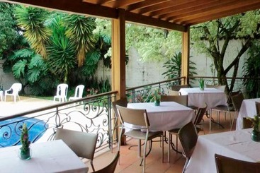 هتل Portales Del Campestre