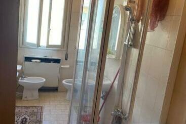 پانسیون Highlife Rooms