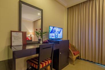 هتل Angkor Riviera