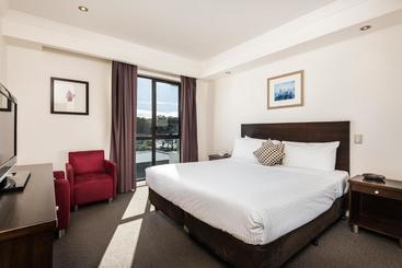 هتل The Esplanade Resort And Spa