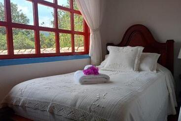הוסטל Casona 1865