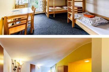 Hostel Příběh