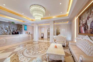 Vienna Hotel Shenzhen Fuyong Village