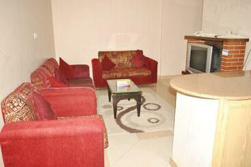 Golden Prince Hotel Al Salam
