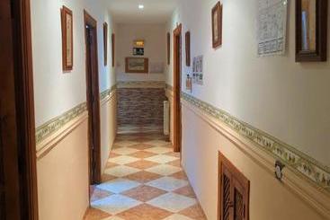 پانسیون Hostal Moraima