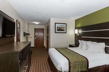 فندق Baymont By Wyndham Louisville South I 65