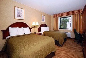 فندق Rodeway Inn Brockton