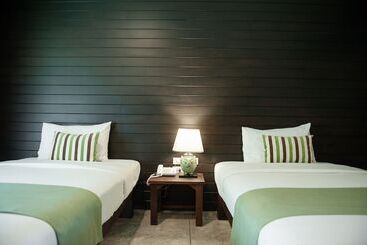 هتل Royal River Kwai Resort And Spa