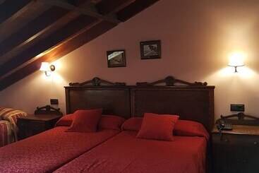 هتل روستایی Casona De Tresali