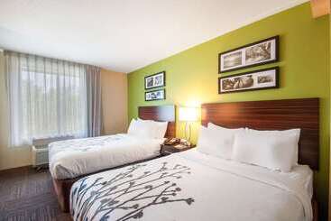 هتل Sleep Inn & Suites